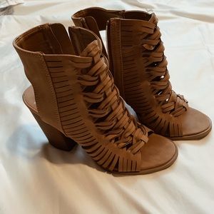 Heeled booties